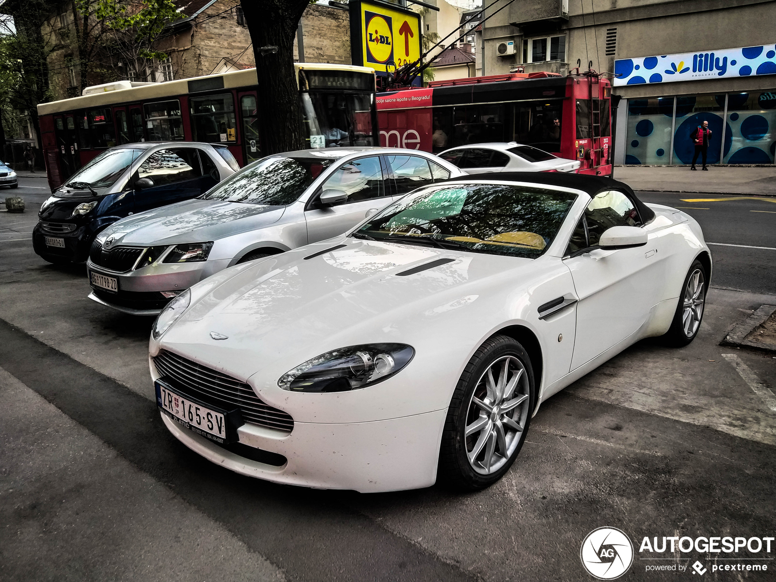 Aston Martin V8 Vantage Roadster