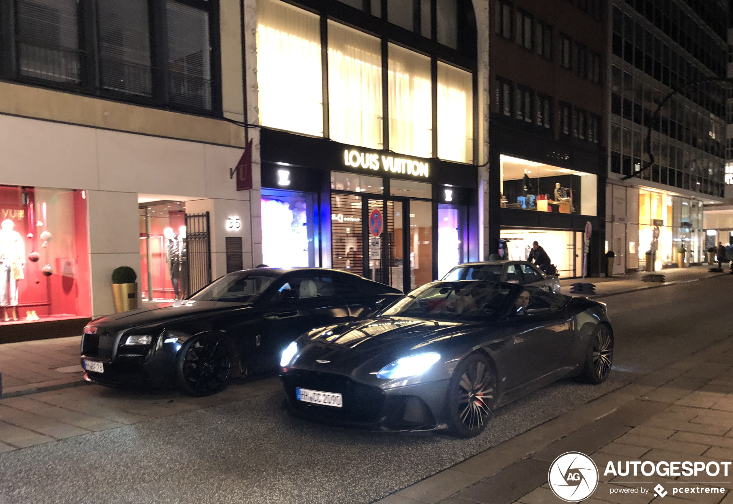 Aston Martin DBS Superleggera Volante