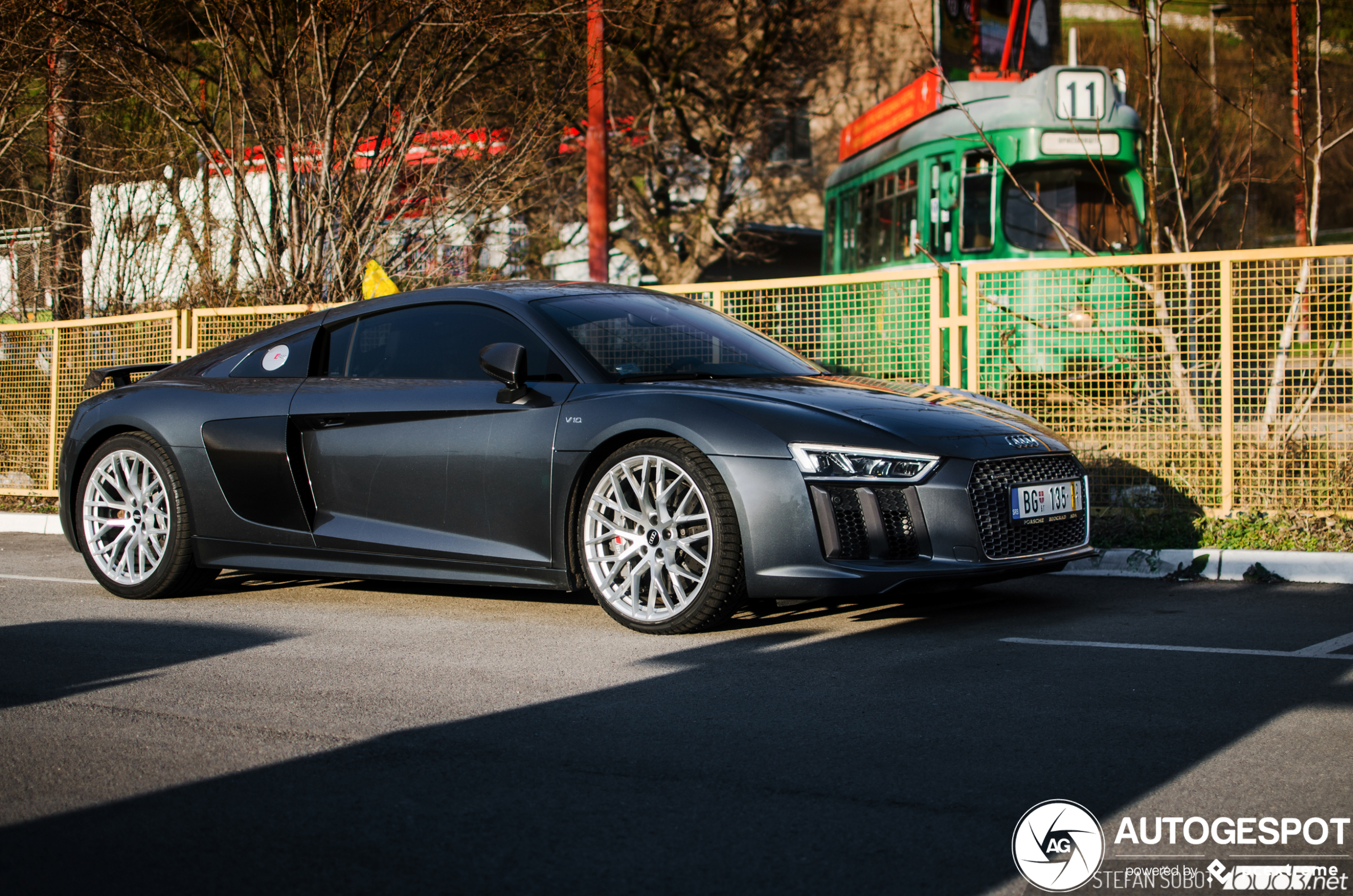 Audi R8 V10 Plus 2015