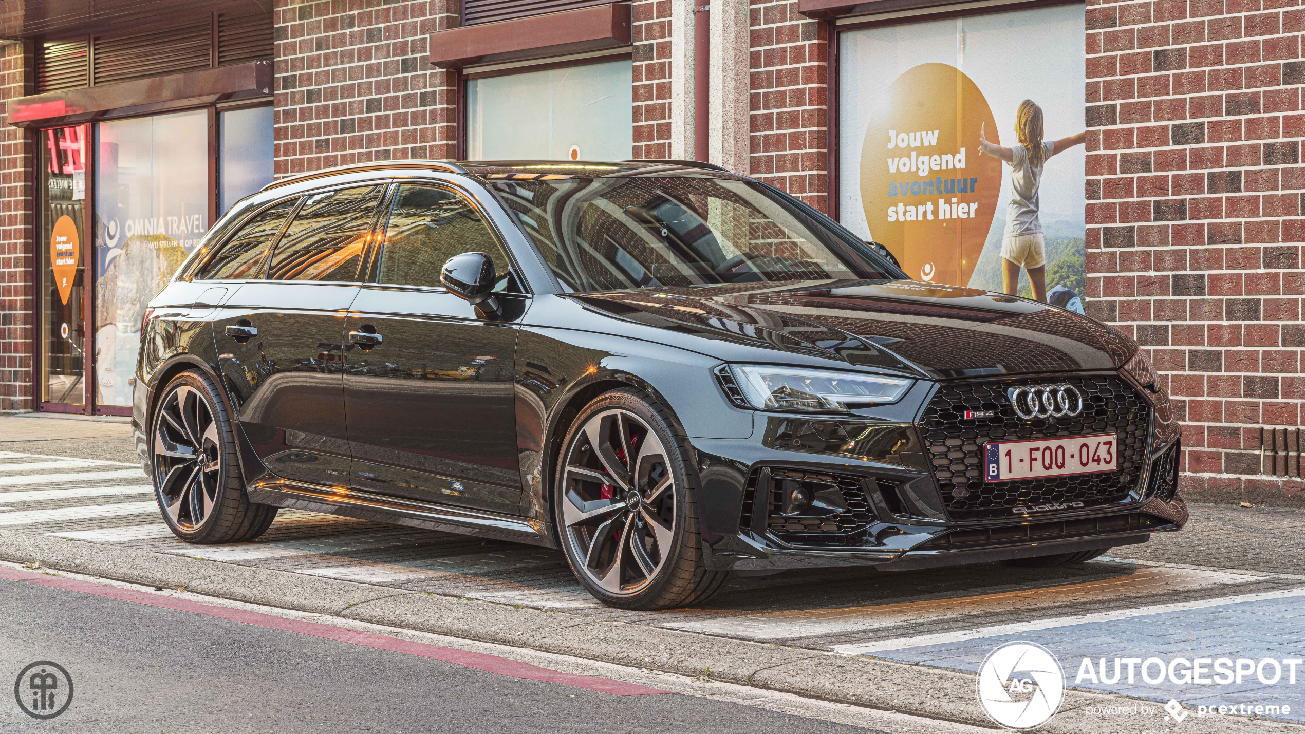 Audi RS4 Avant B9