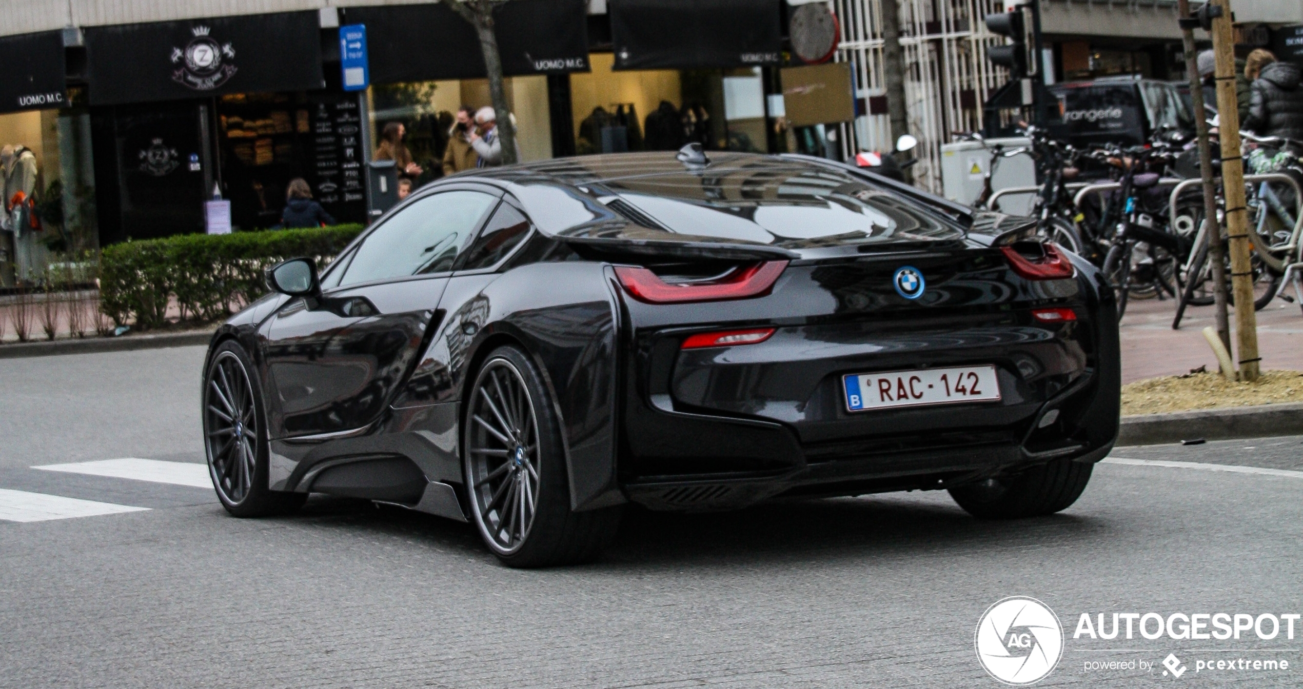 BMW i8