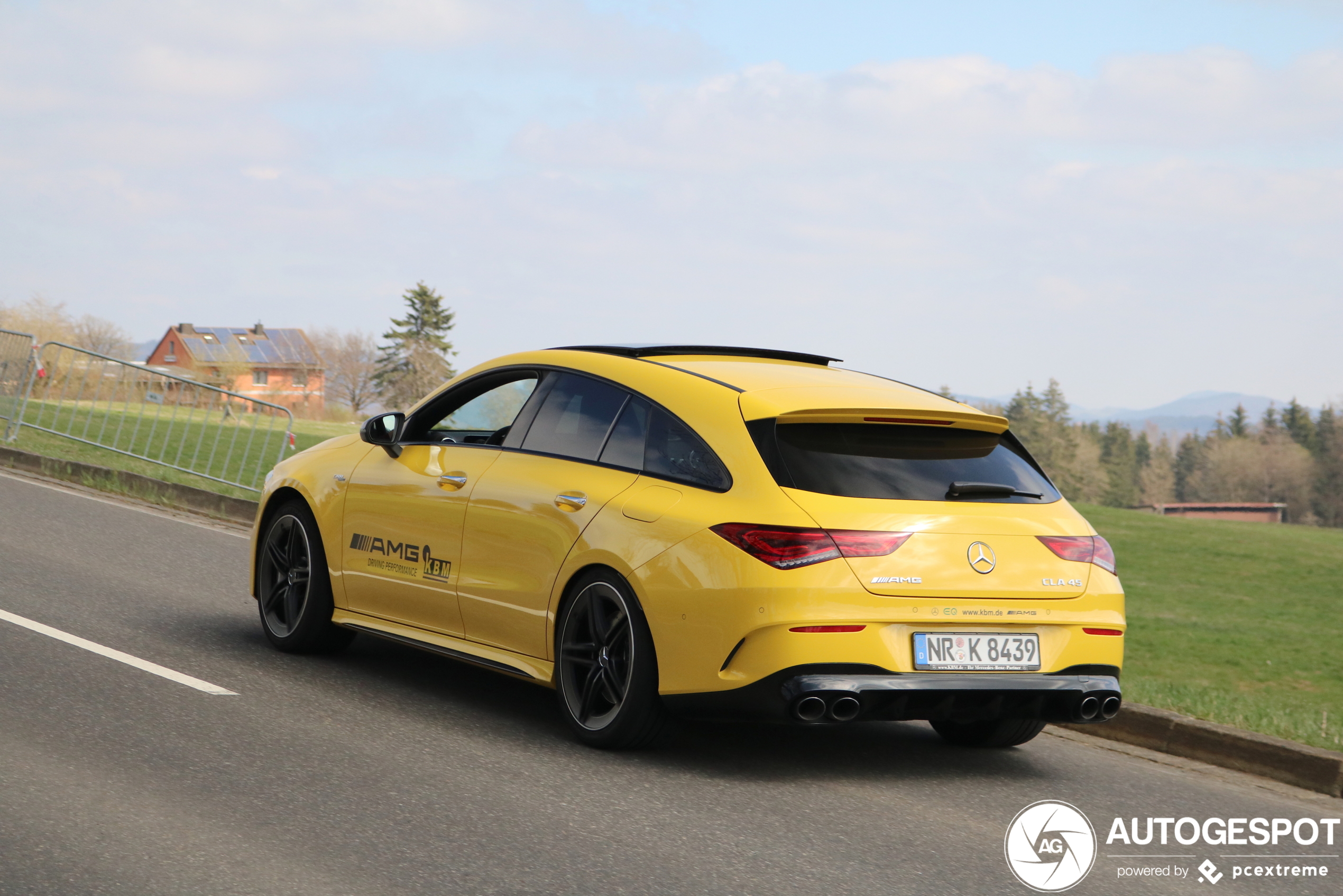 Mercedes-AMG CLA 45 Shooting Brake X118