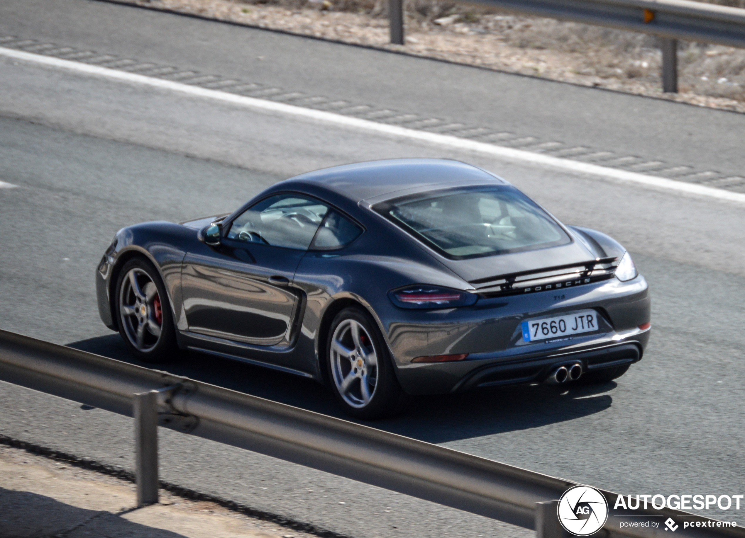 Porsche 718 Cayman S