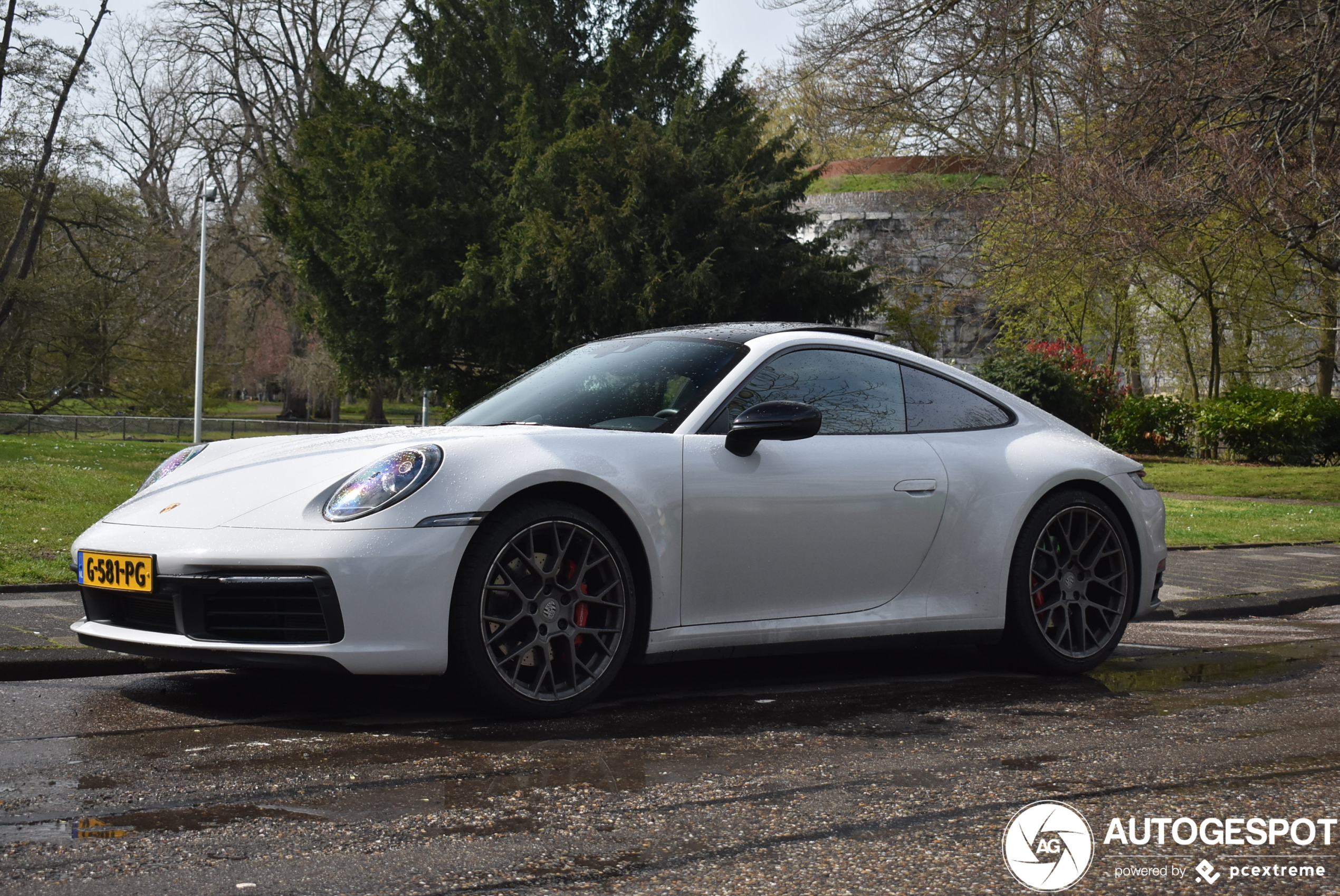 Porsche 992 Carrera 4S