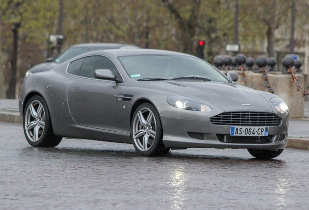 Aston Martin DB9