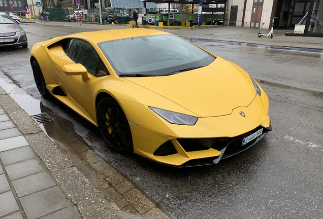 Lamborghini Huracán LP640-4 EVO