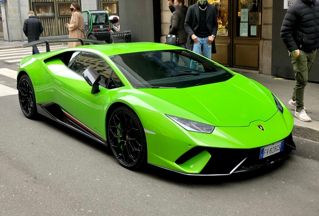 Lamborghini Huracán LP640-4 Performante