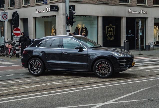 Porsche 95B Macan Turbo