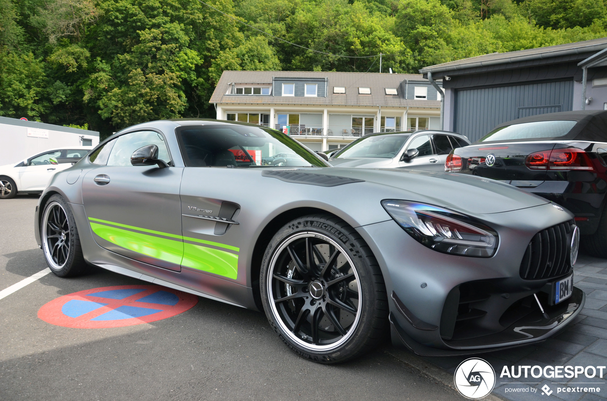 Mercedes-AMG GT R Pro C190