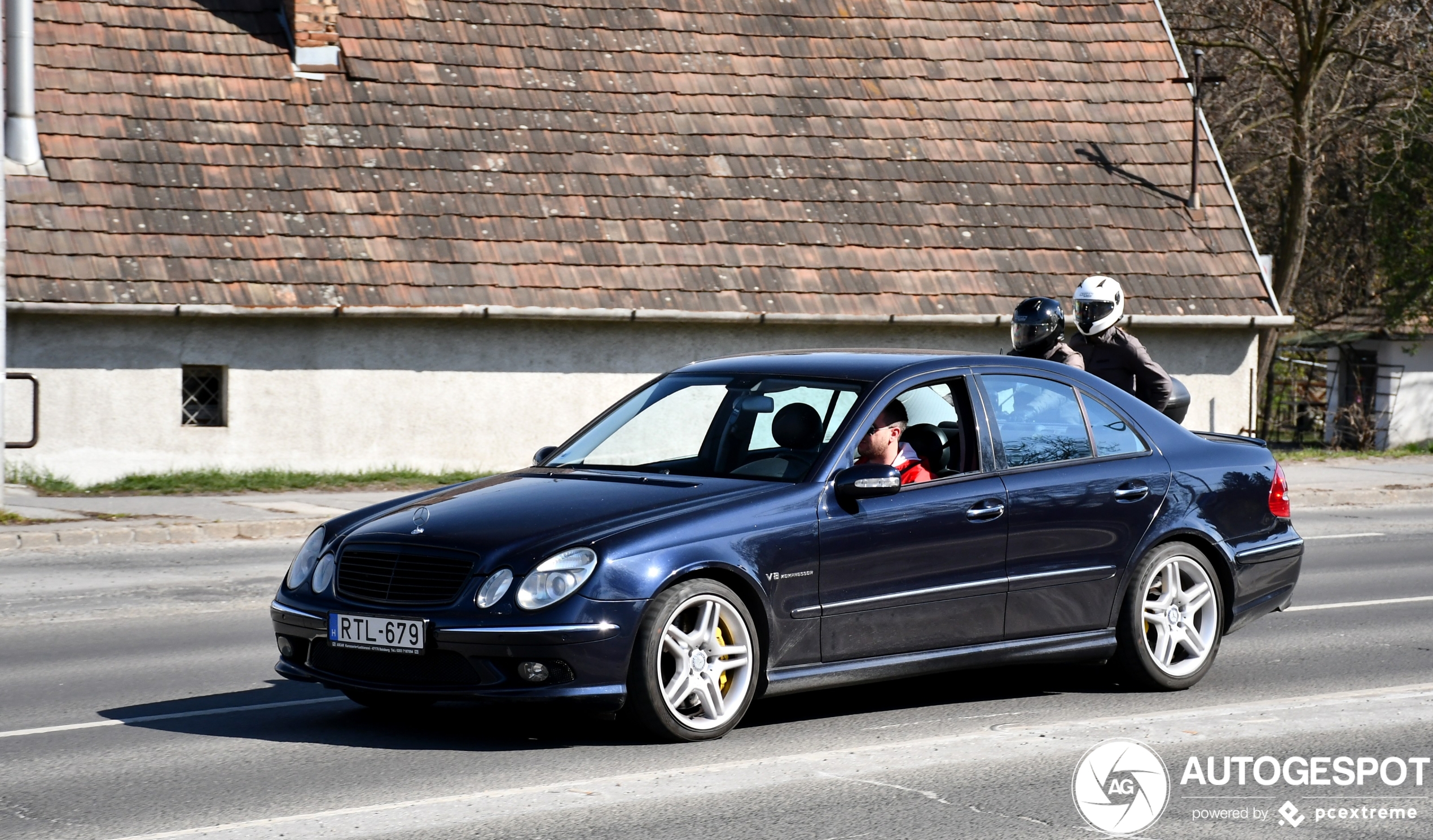 Mercedes-Benz E 55 AMG