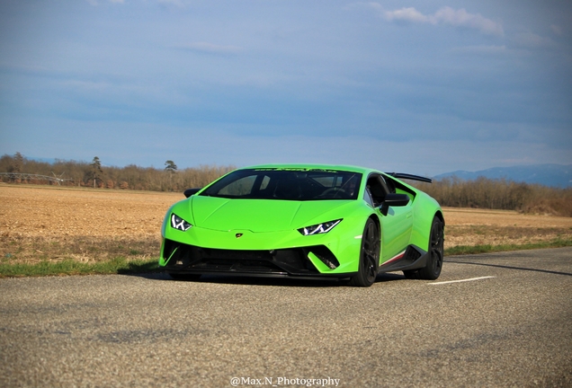 Lamborghini Huracán LP640-4 Performante