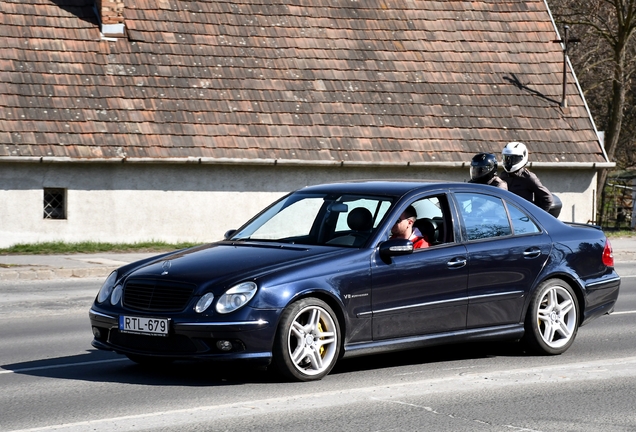 Mercedes-Benz E 55 AMG