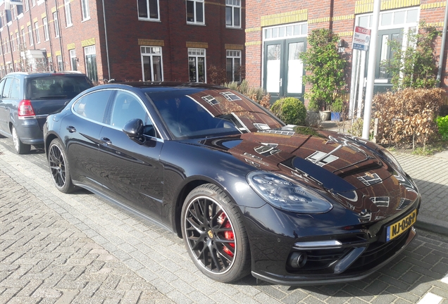 Porsche 971 Panamera Turbo