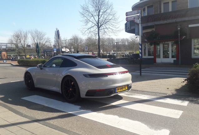 Porsche 992 Carrera 4S