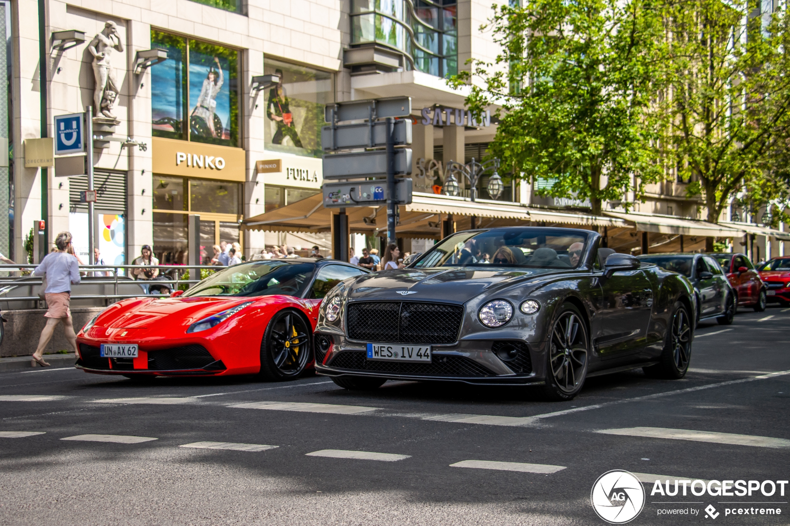 Bentley Continental GTC 2019