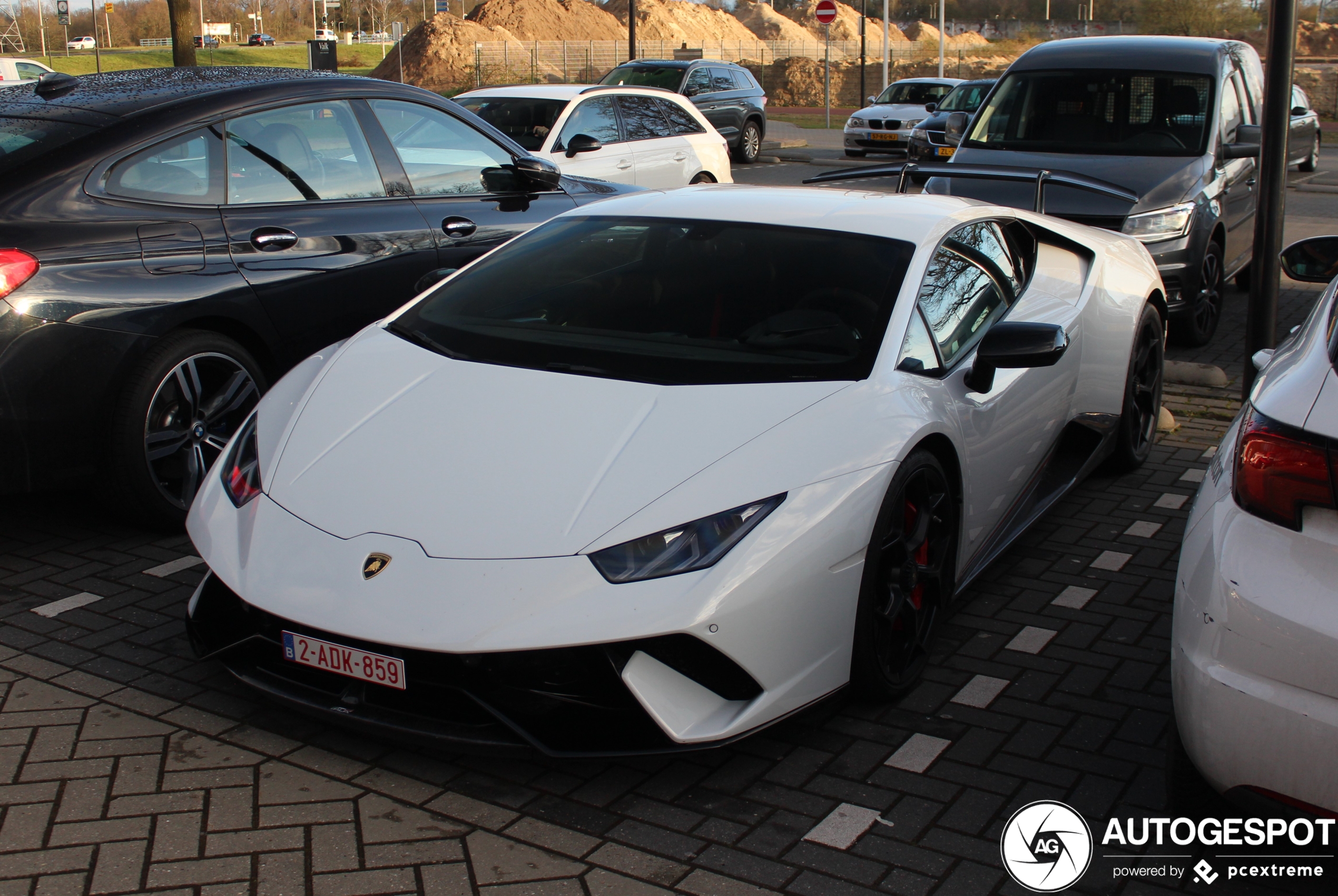 Lamborghini Huracán LP640-4 Performante