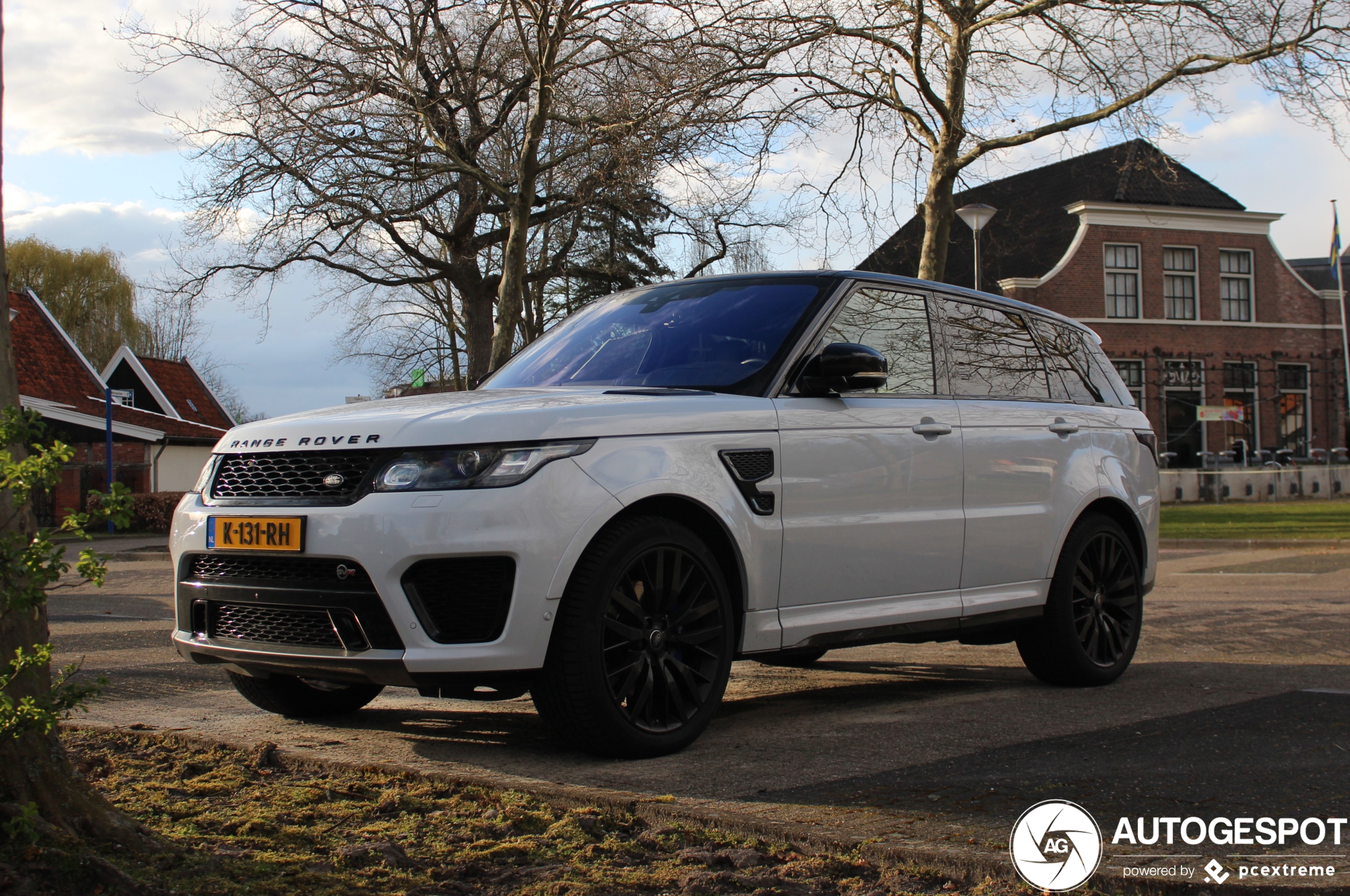 Land Rover Range Rover Sport SVR