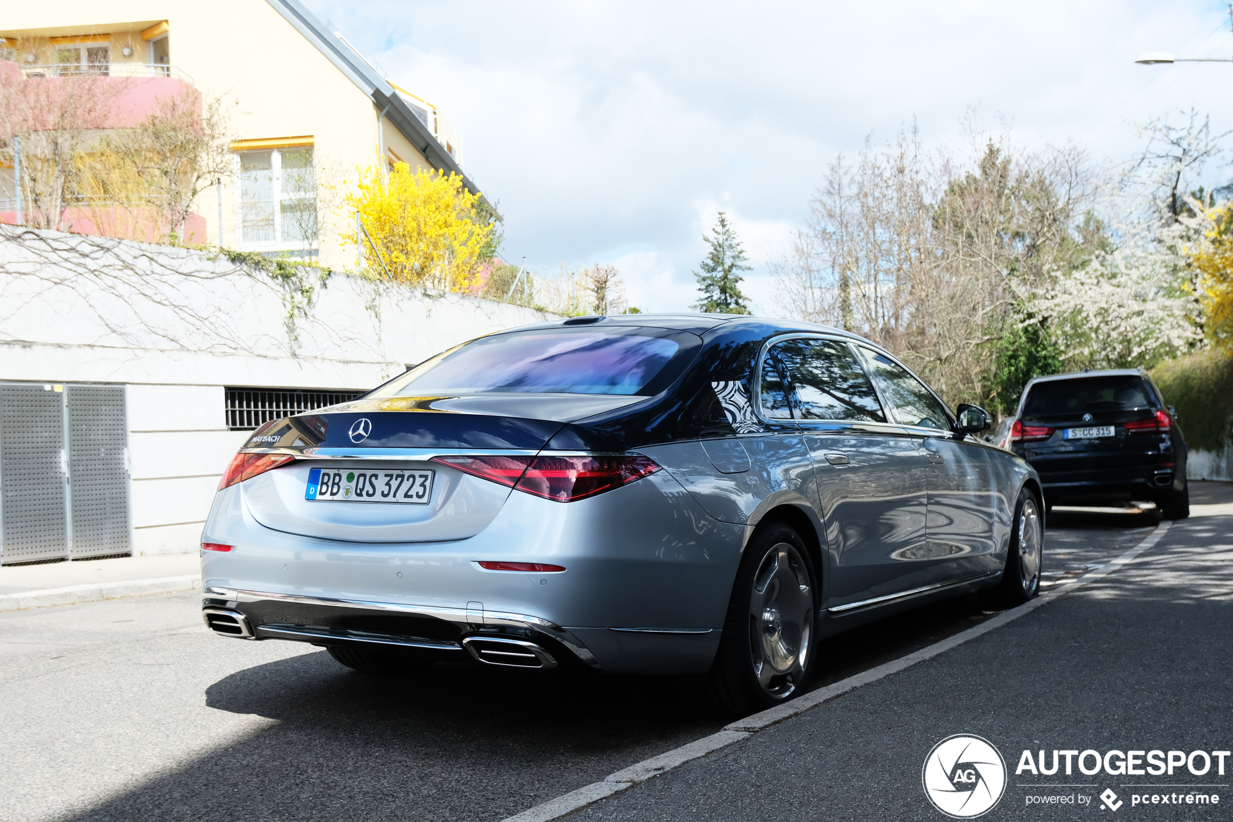 Gespot: Mercedes-Benz S-Klasse met Maybach sausje en V12!