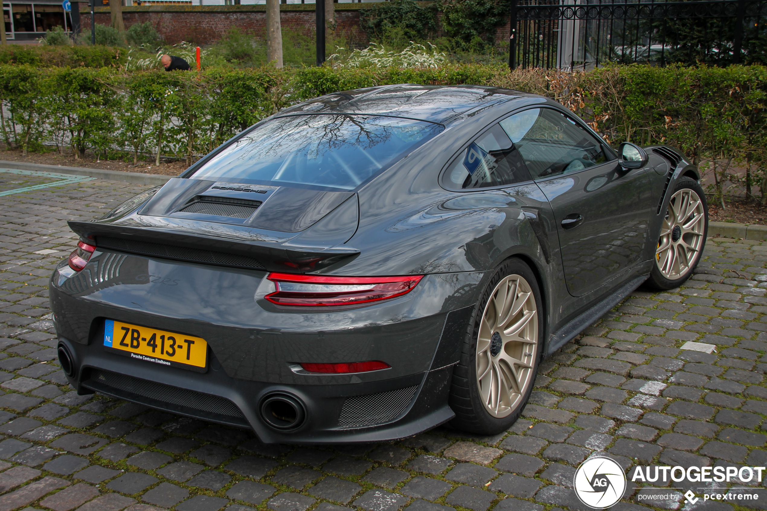 Porsche 991 GT2 RS Weissach Package