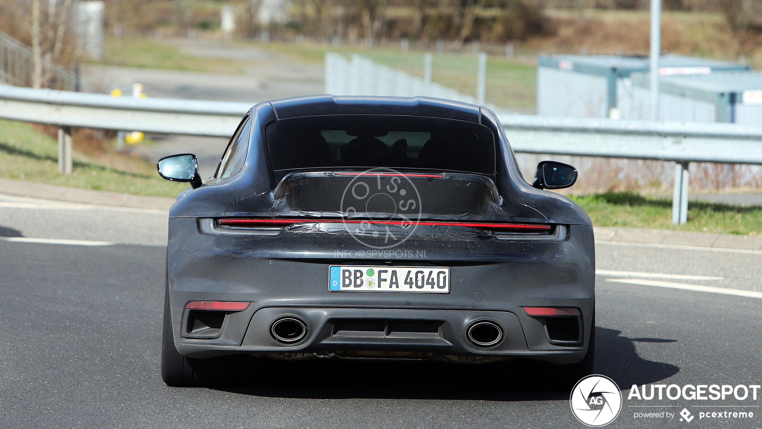 Porsche 992 Sport Classic