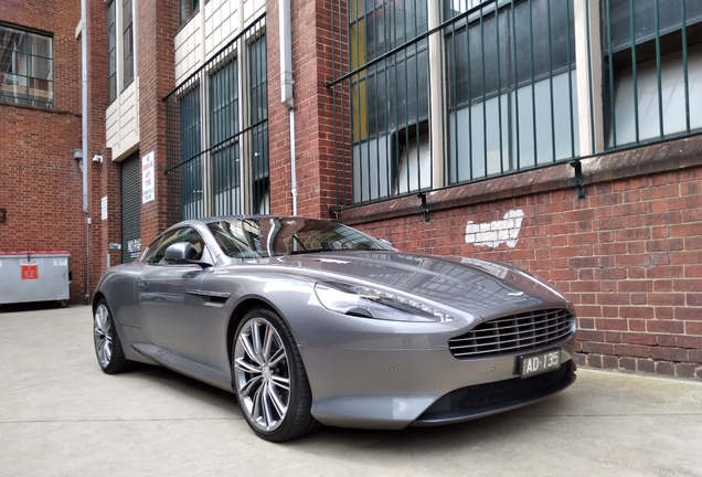 Aston Martin Virage 2011