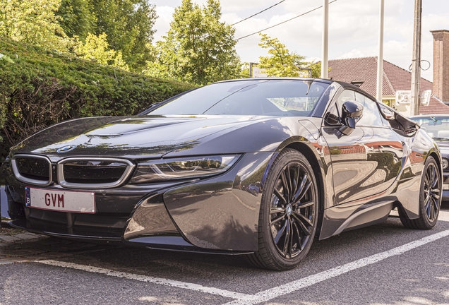 BMW i8 Roadster