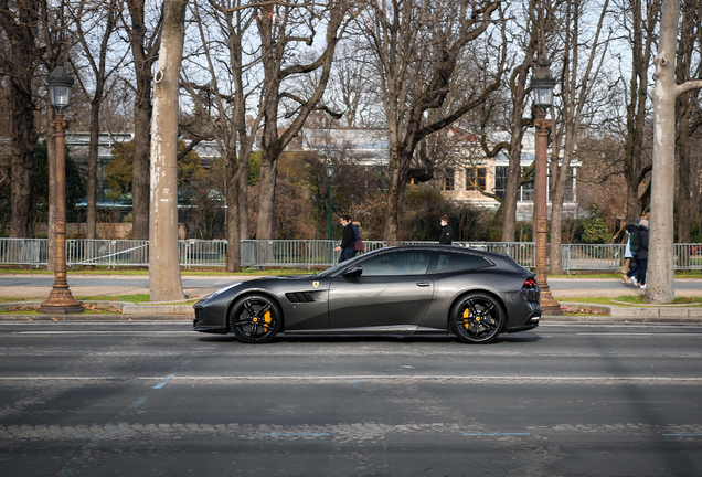 Ferrari GTC4Lusso Novitec Rosso