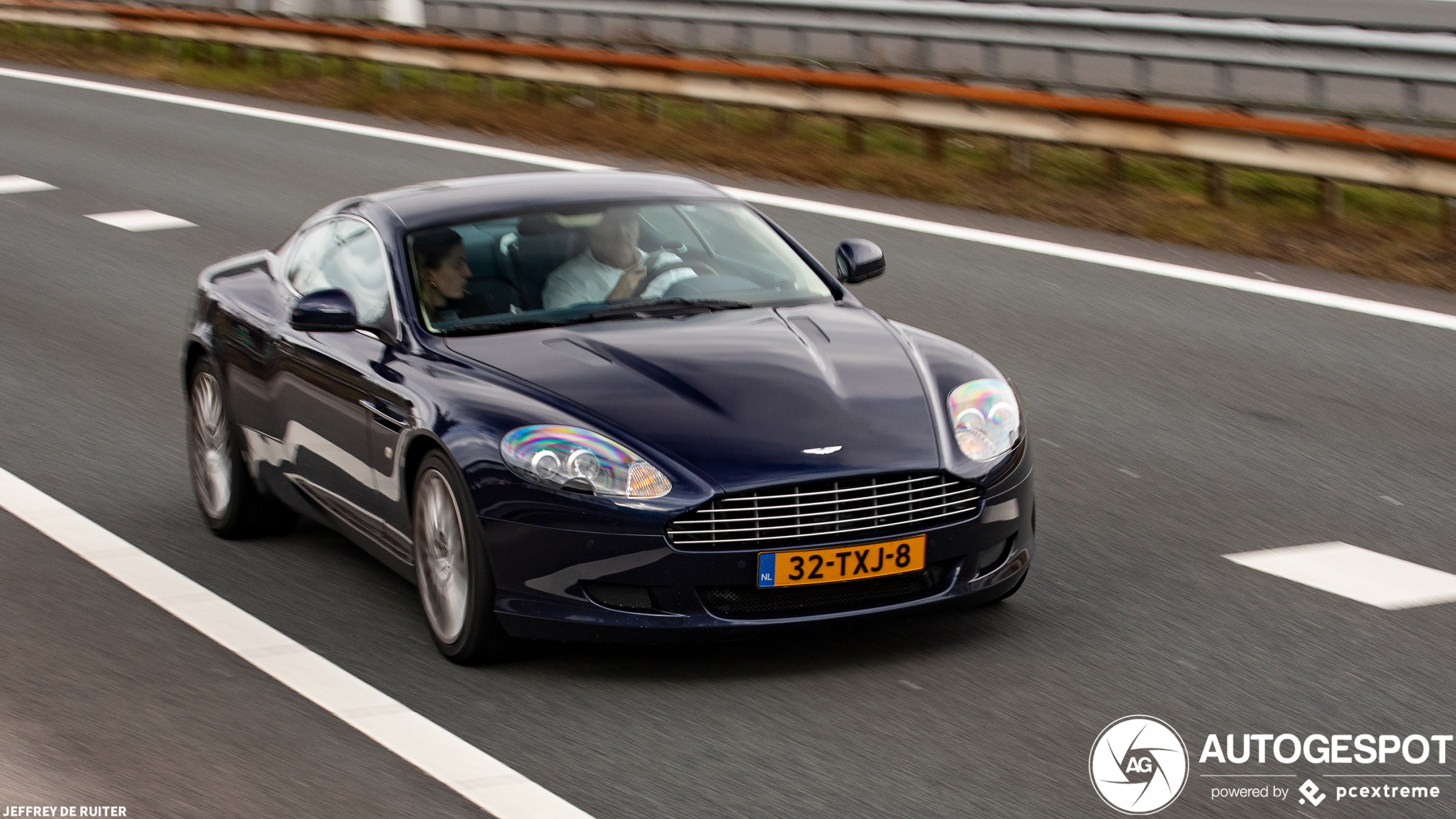 Aston Martin DB9