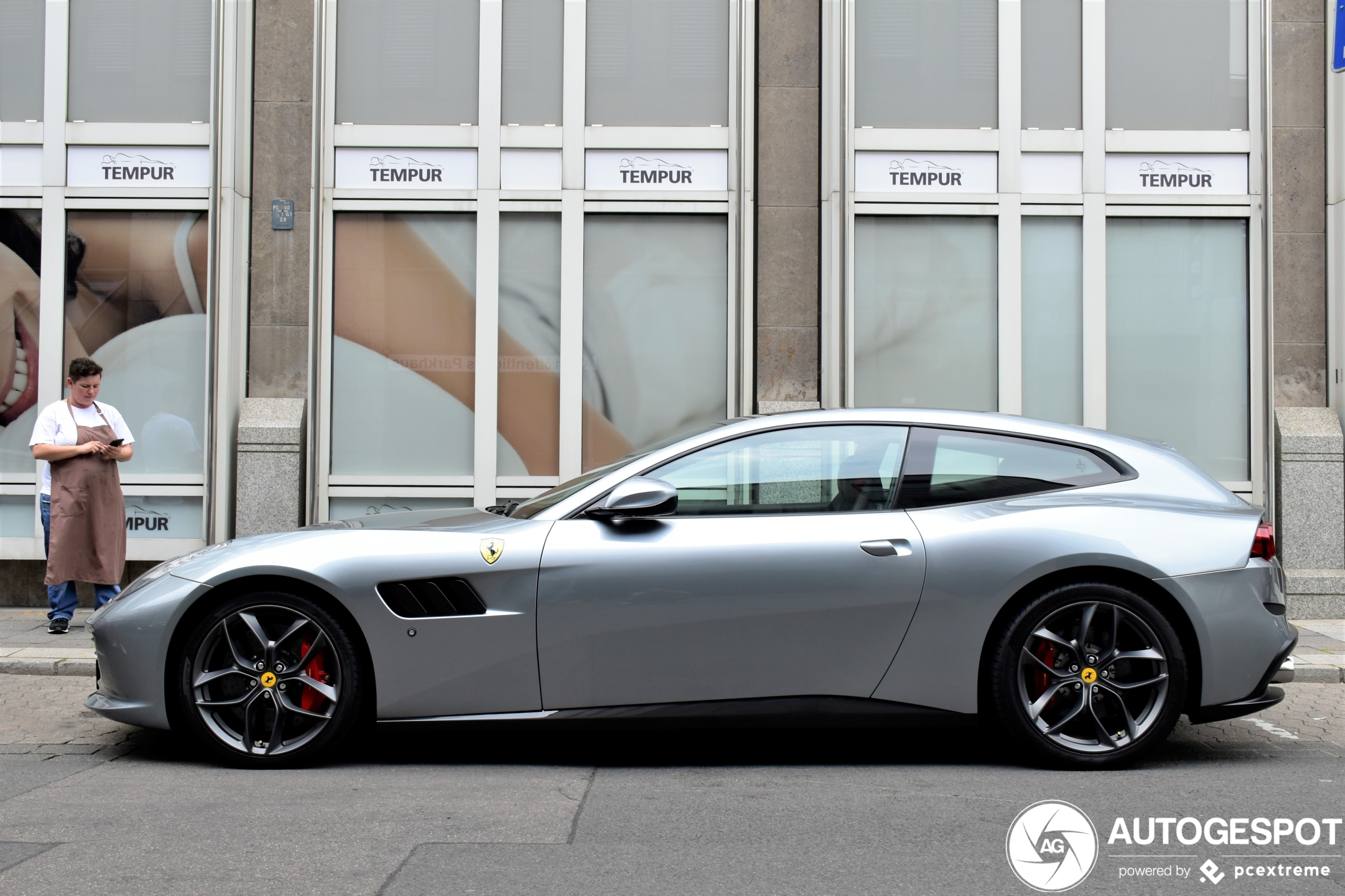 Ferrari GTC4Lusso T