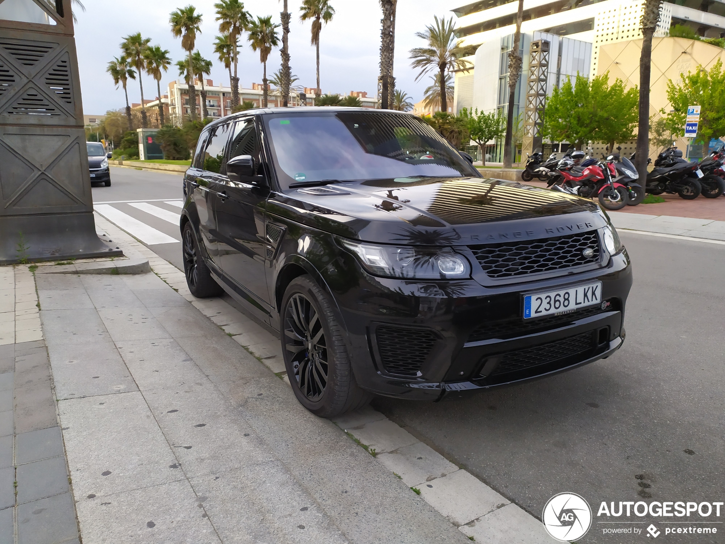 Land Rover Range Rover Sport SVR