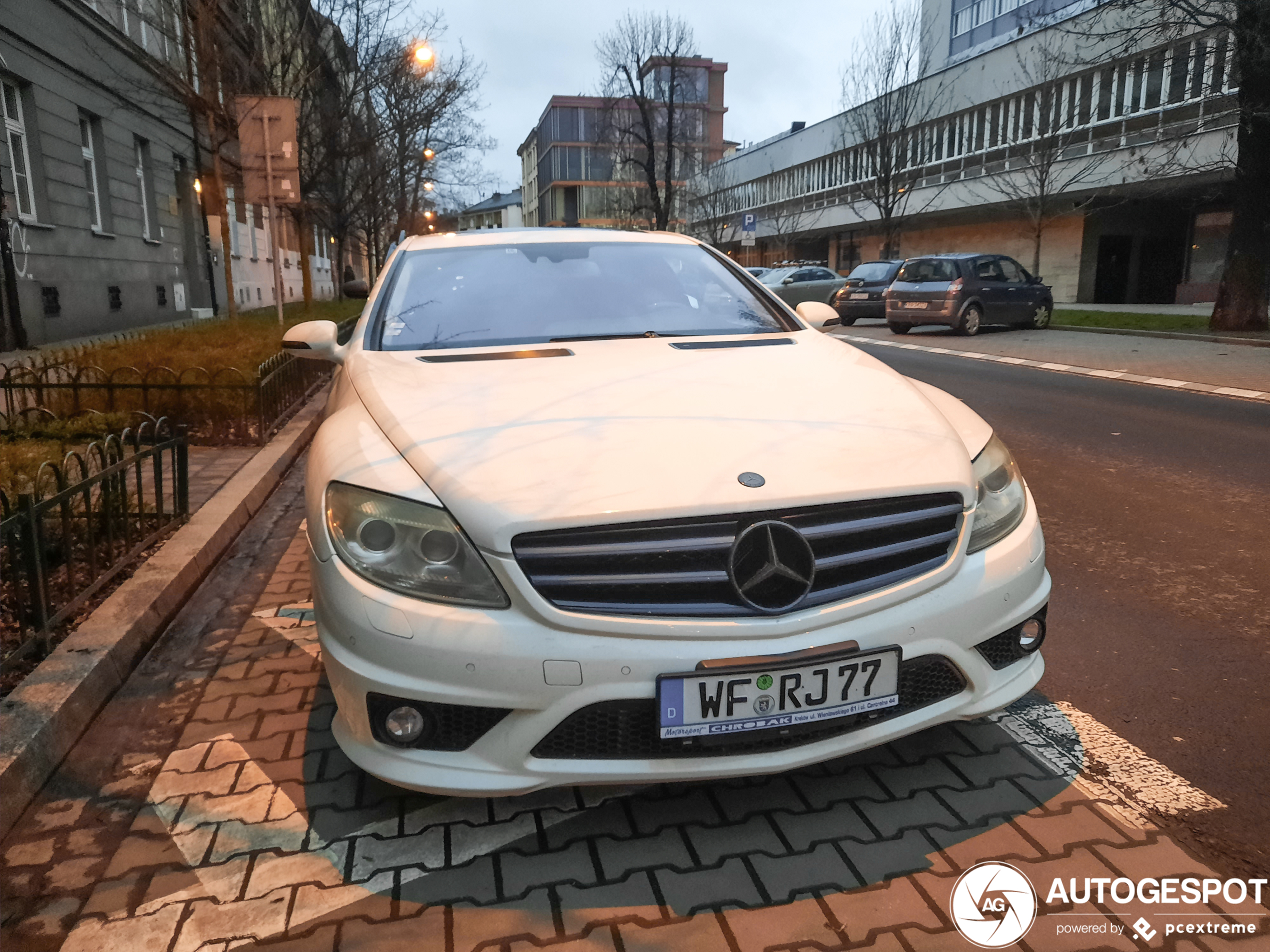 Mercedes-Benz CL 63 AMG C216