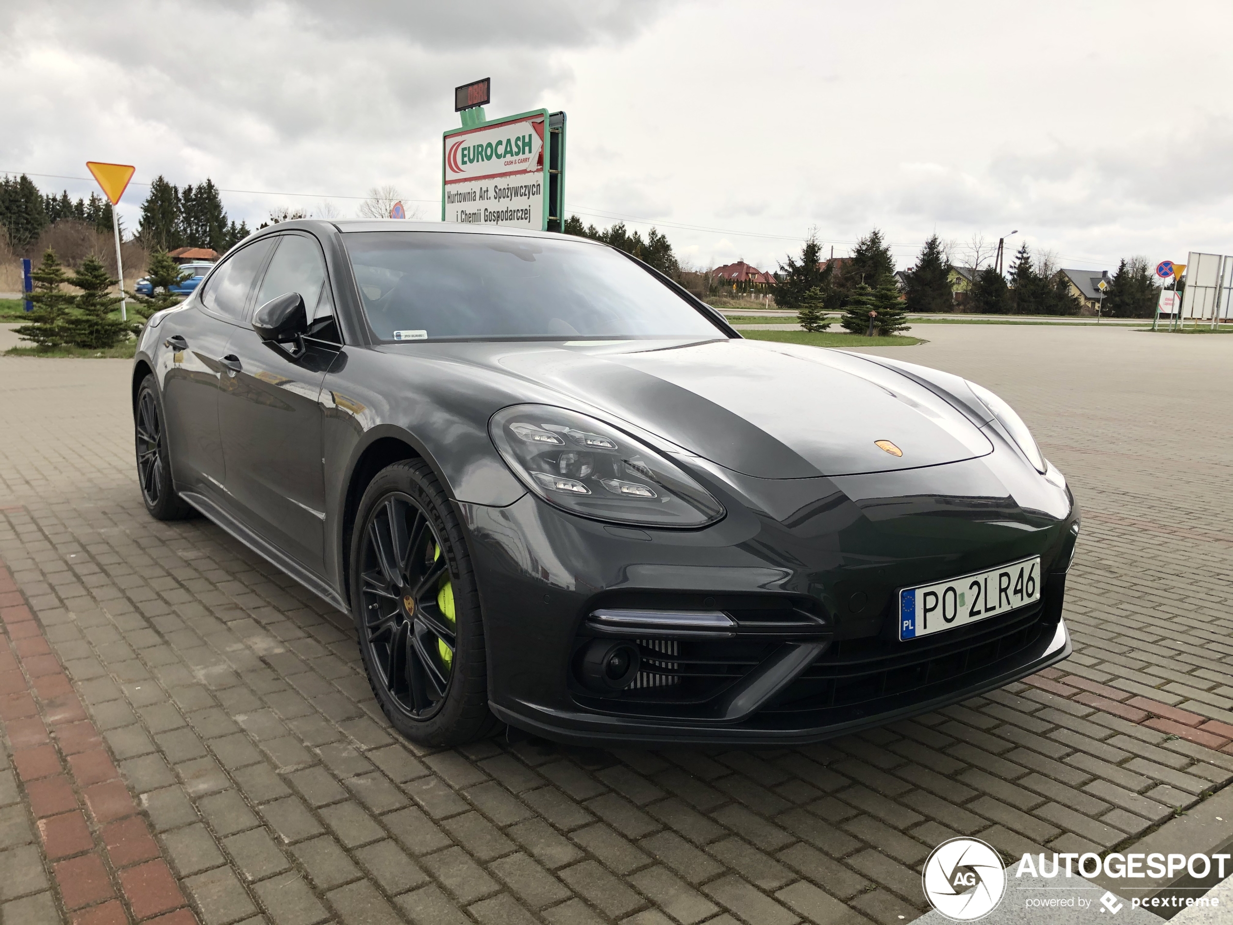 Porsche 971 Panamera Turbo S E-Hybrid