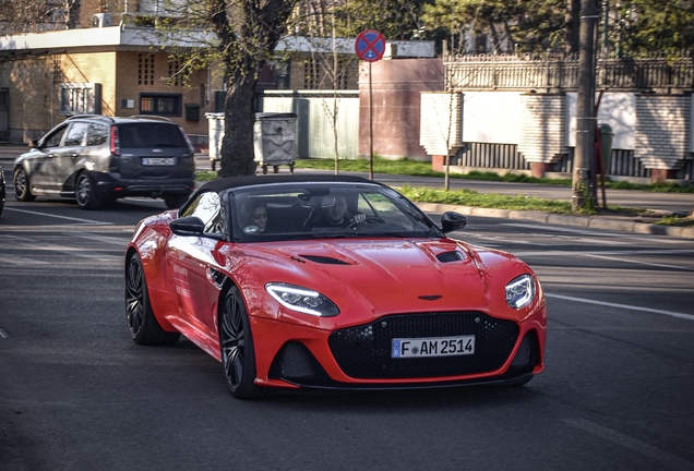 Aston Martin DBS Superleggera Volante