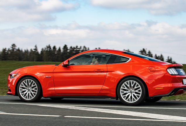 Ford Mustang GT 2015