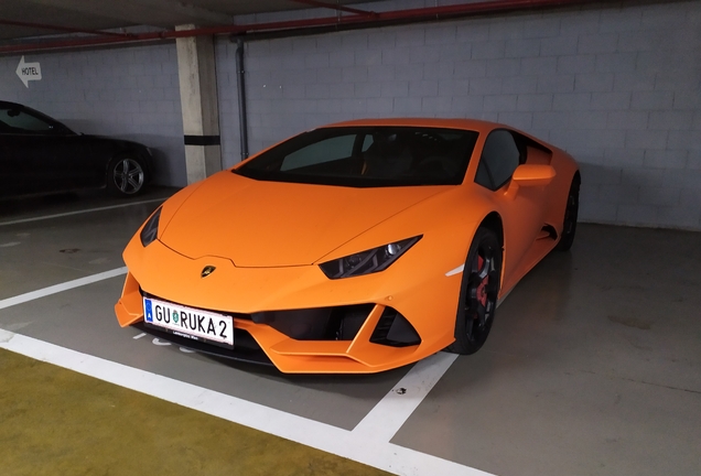 Lamborghini Huracán LP640-4 EVO