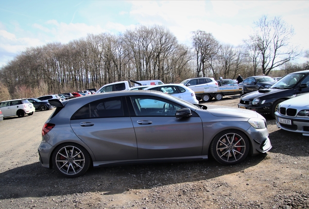 Mercedes-AMG A 45 W176 2015