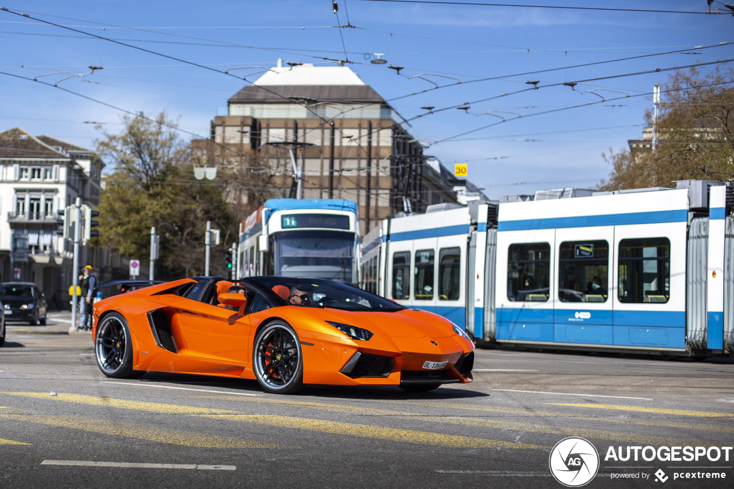 Lamborghini Aventador LP700-4 Roadster