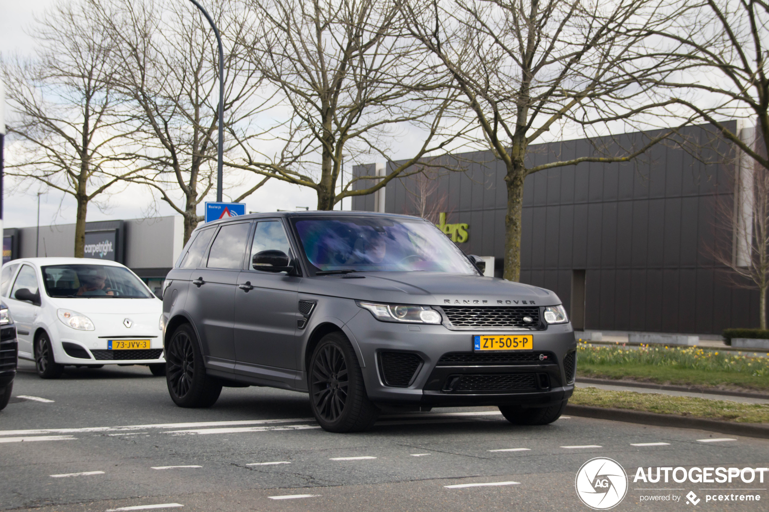 Land Rover Range Rover Sport SVR