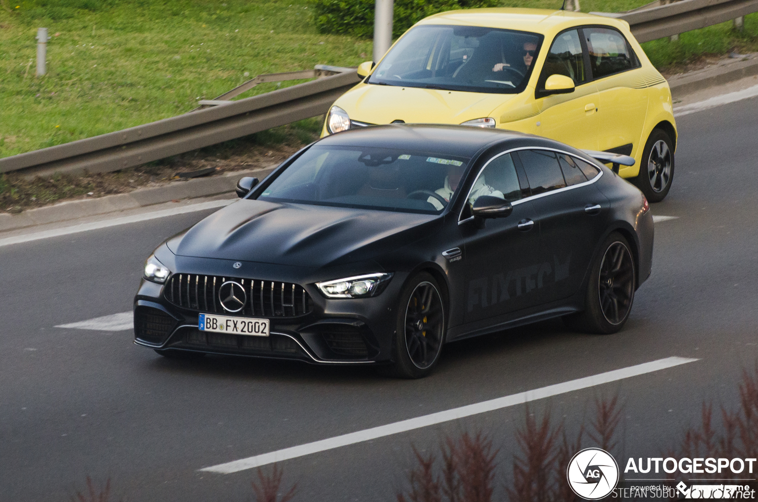 Mercedes-AMG GT 63 S X290