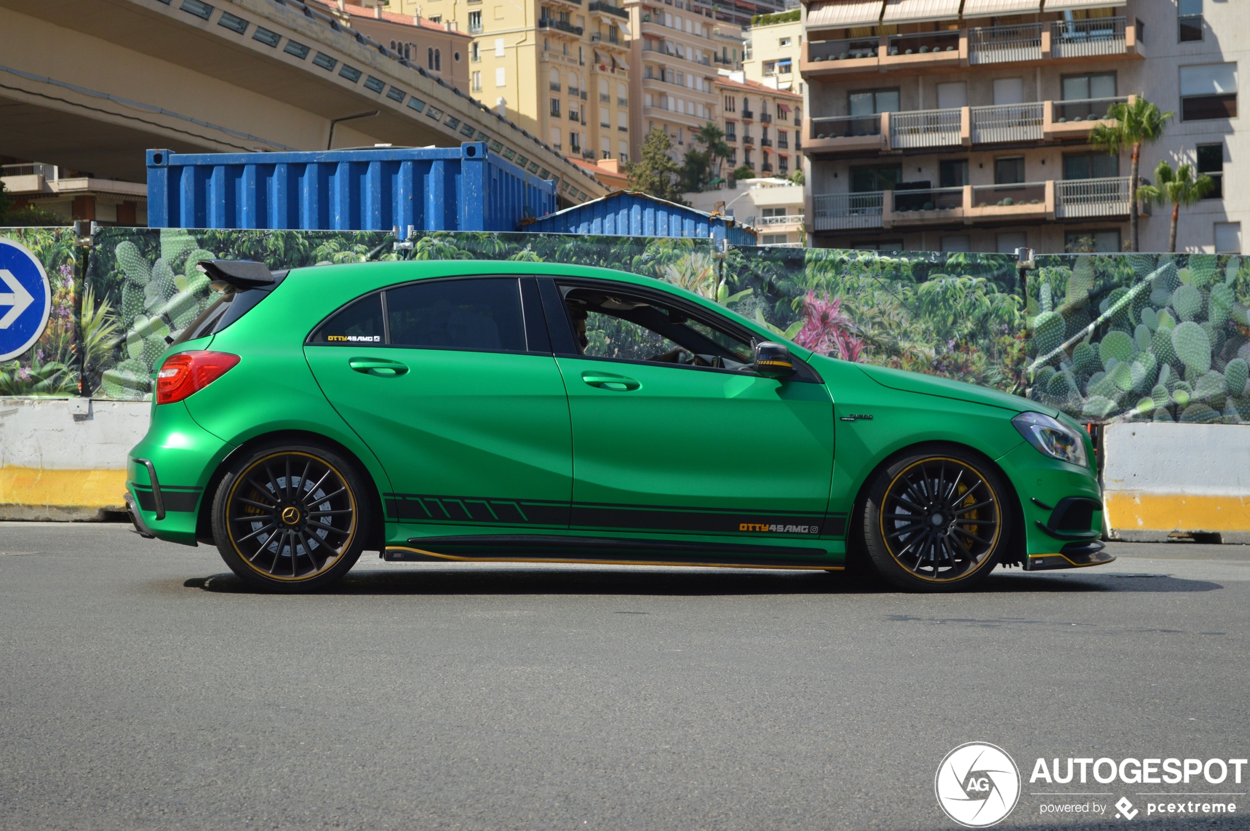 Mercedes-Benz A 45 AMG RevoZport