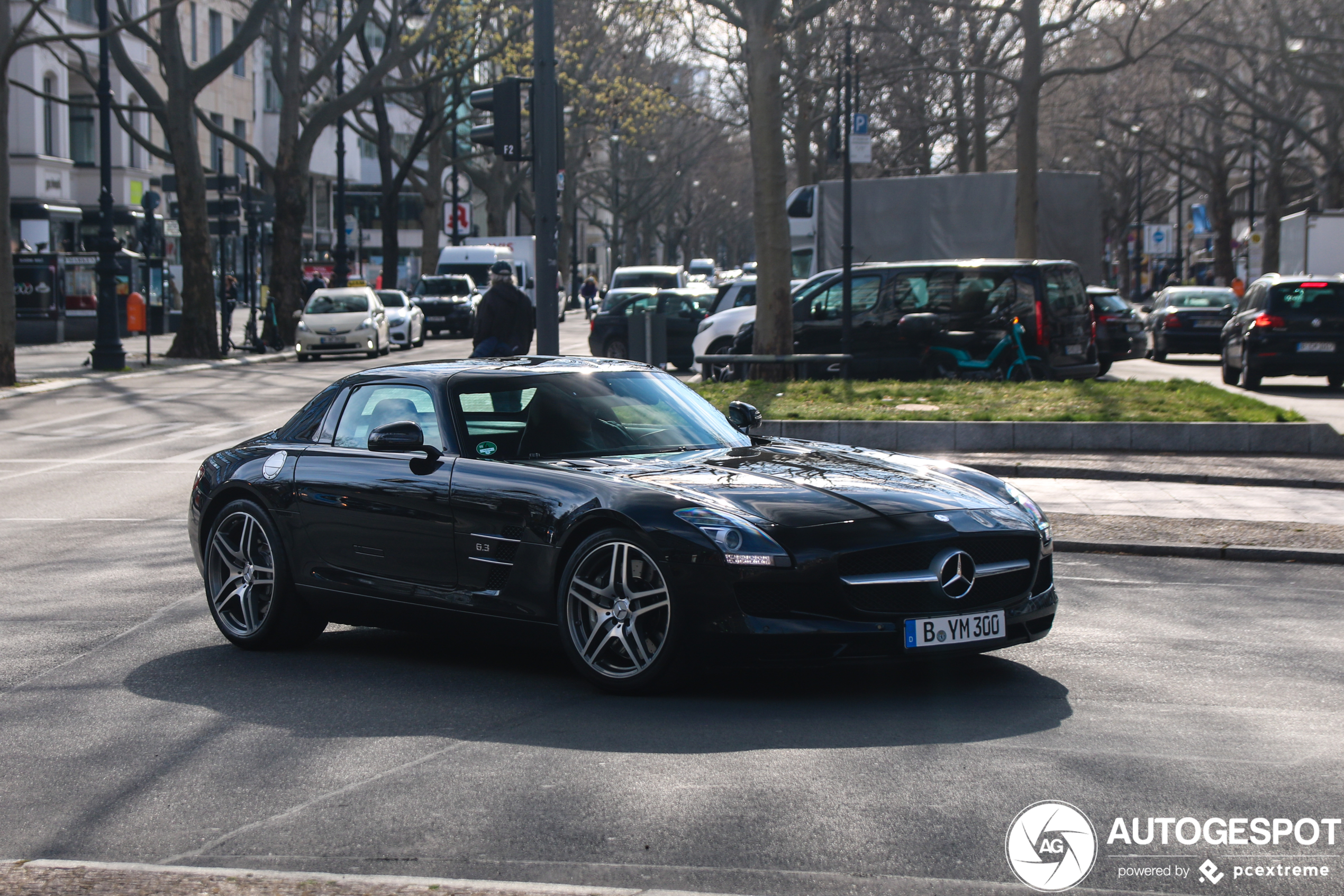 Mercedes-Benz SLS AMG