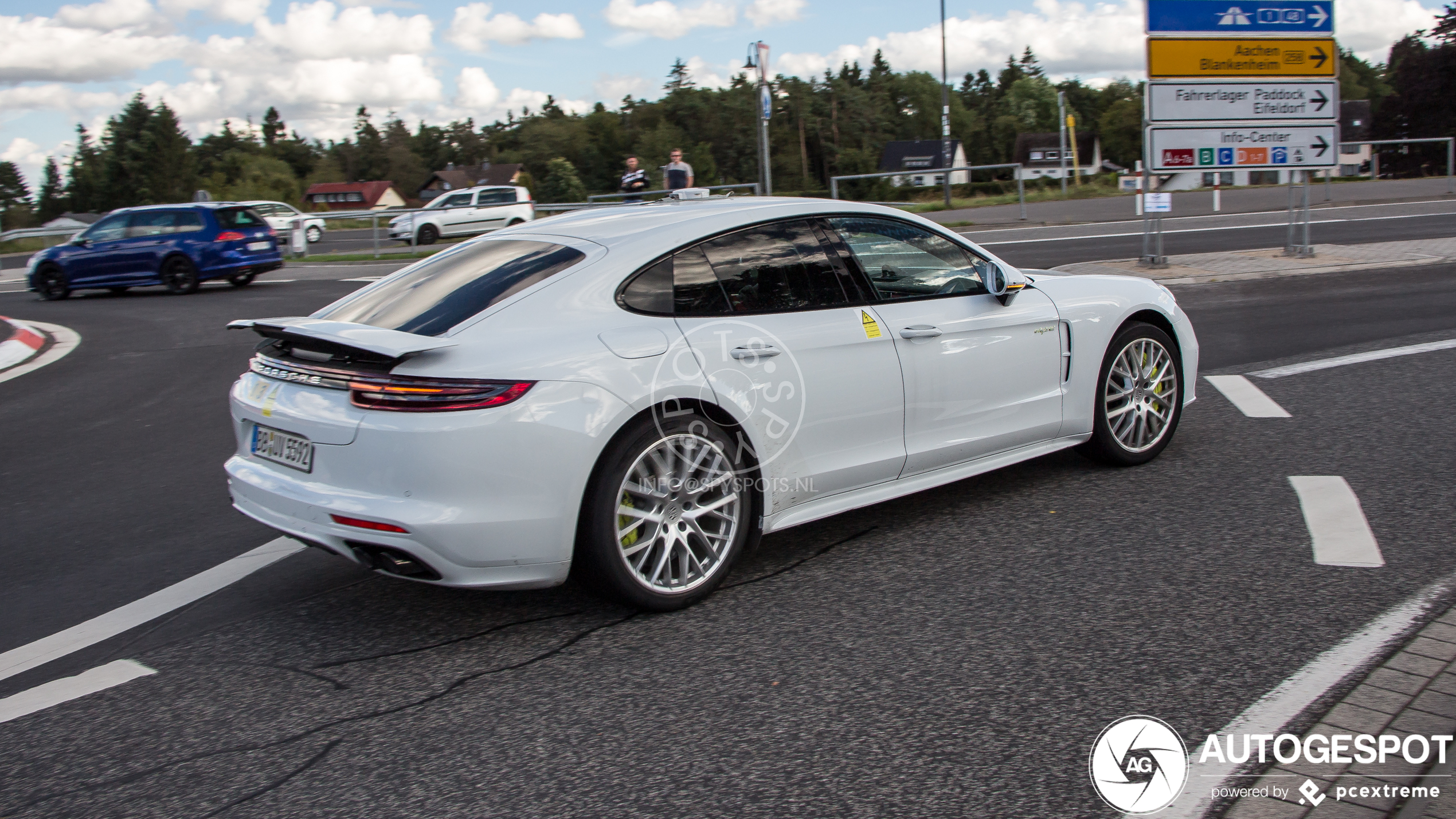 Porsche 971 Panamera Turbo S E-Hybrid