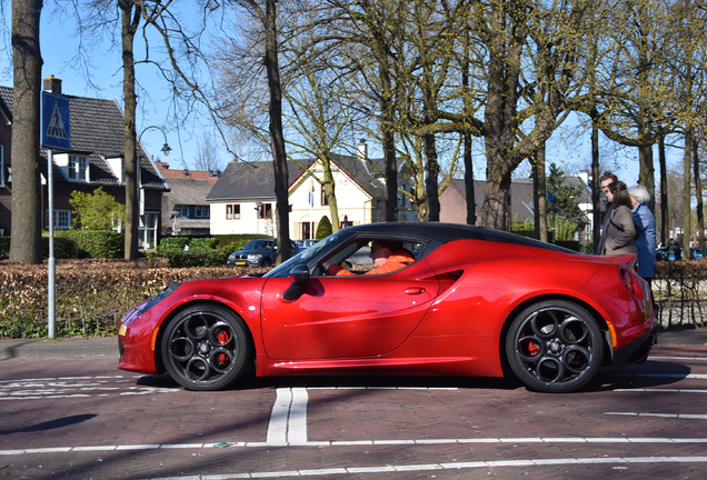 Alfa Romeo 4C Coupé