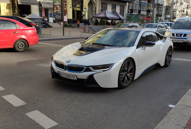 BMW i8