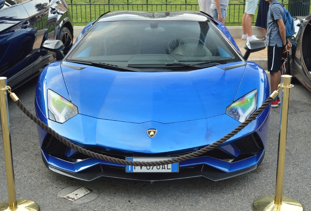 Lamborghini Aventador S LP740-4 Roadster