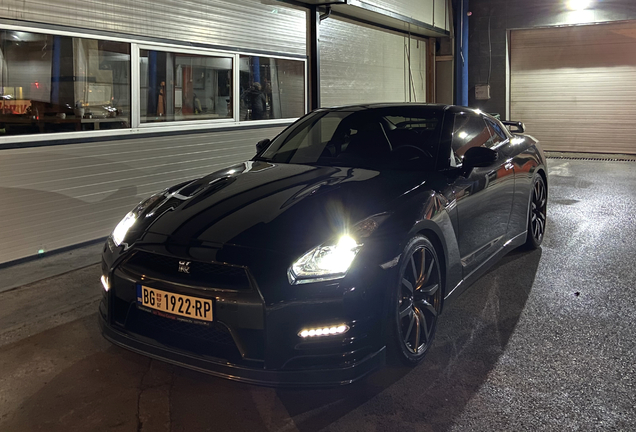 Nissan GT-R 2011