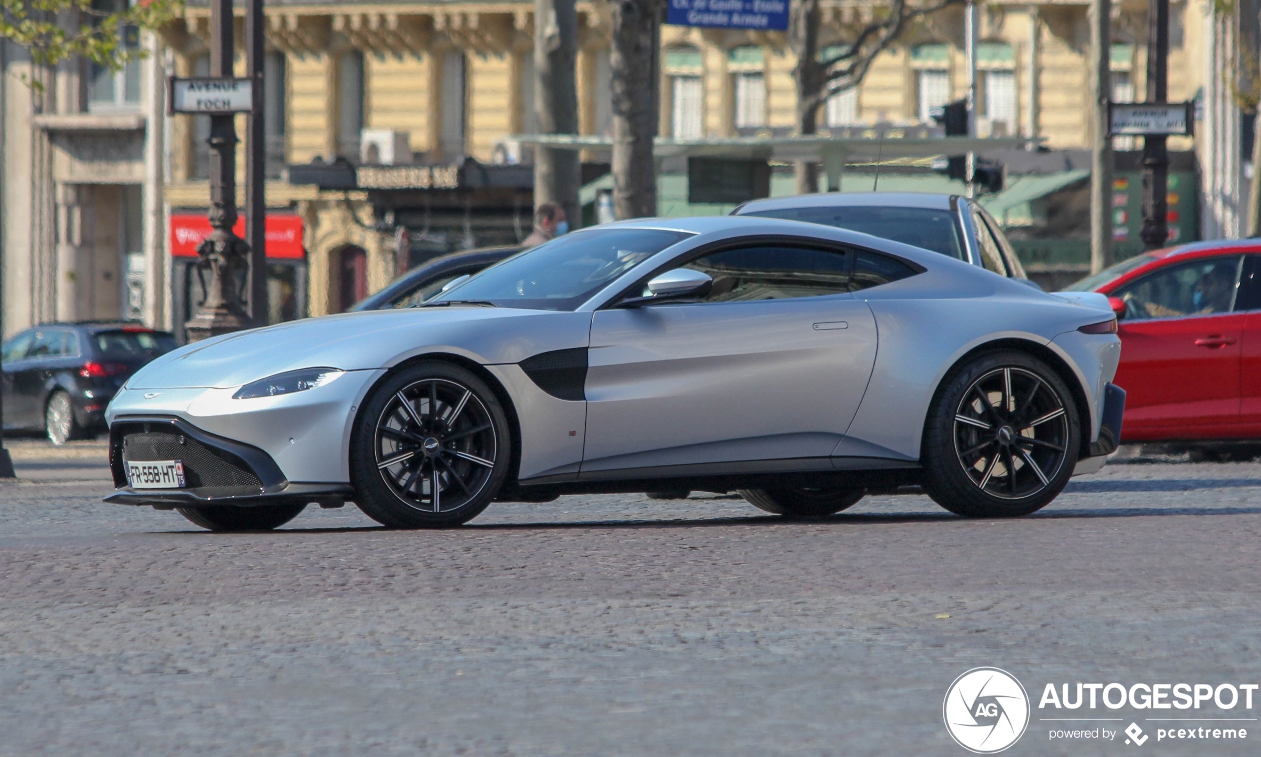 Aston Martin V8 Vantage 2018