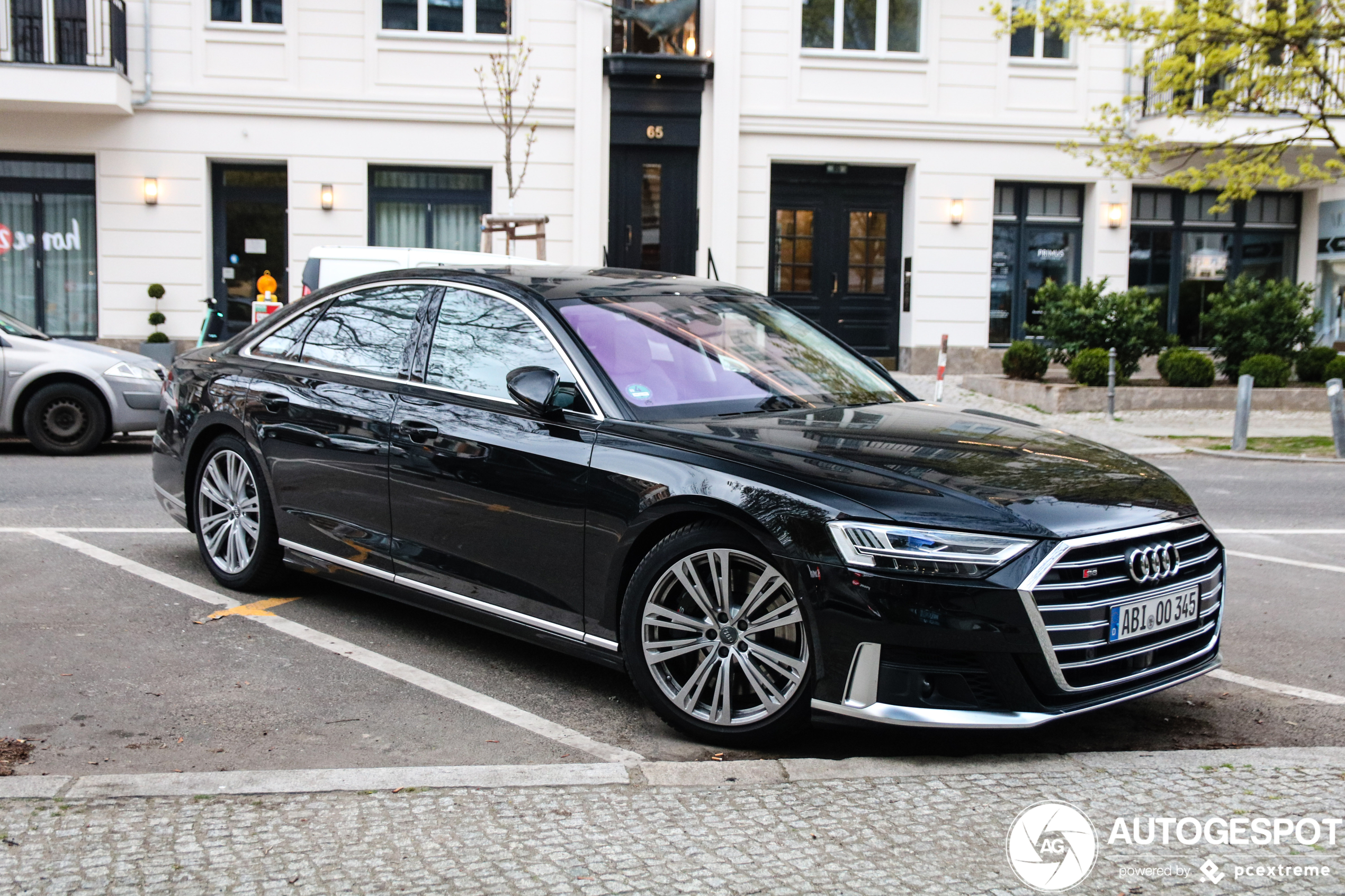 Audi S8 D5