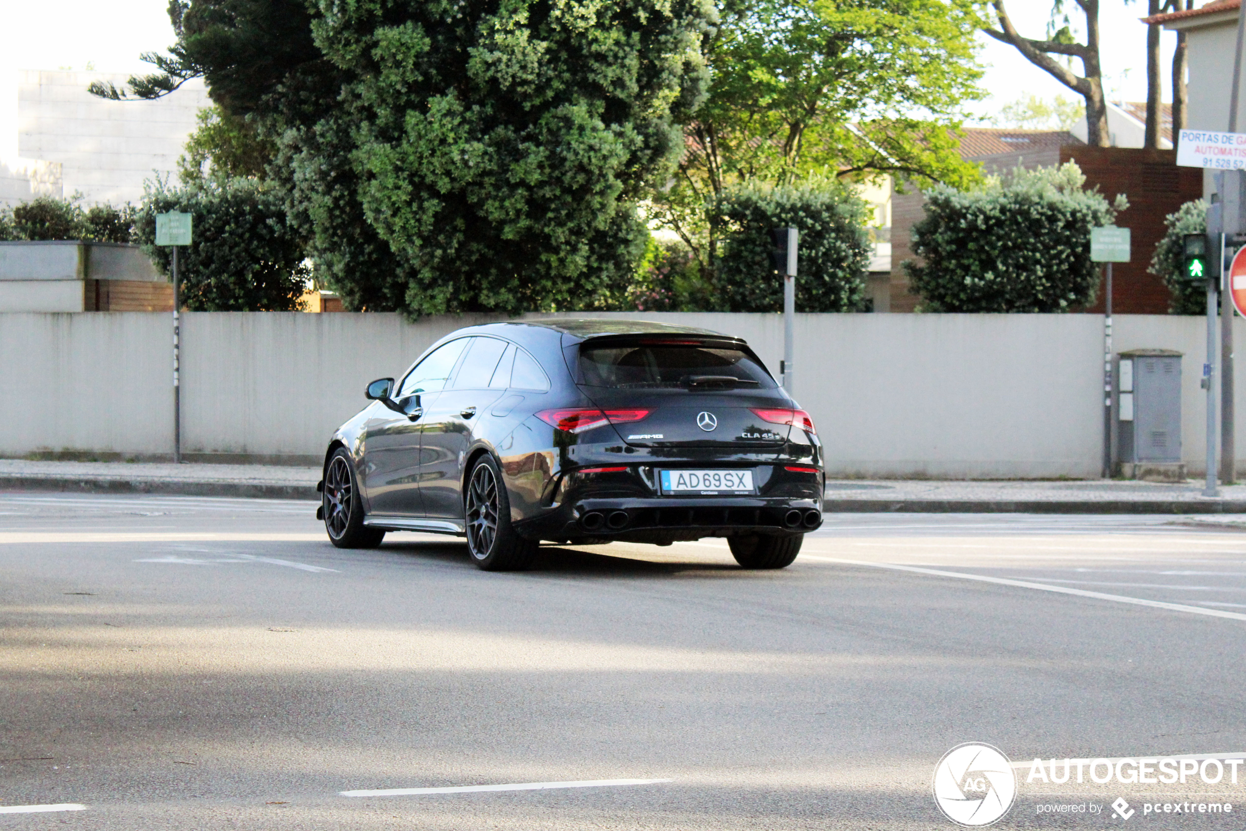 Mercedes-AMG CLA 45 S Shooting Brake X118