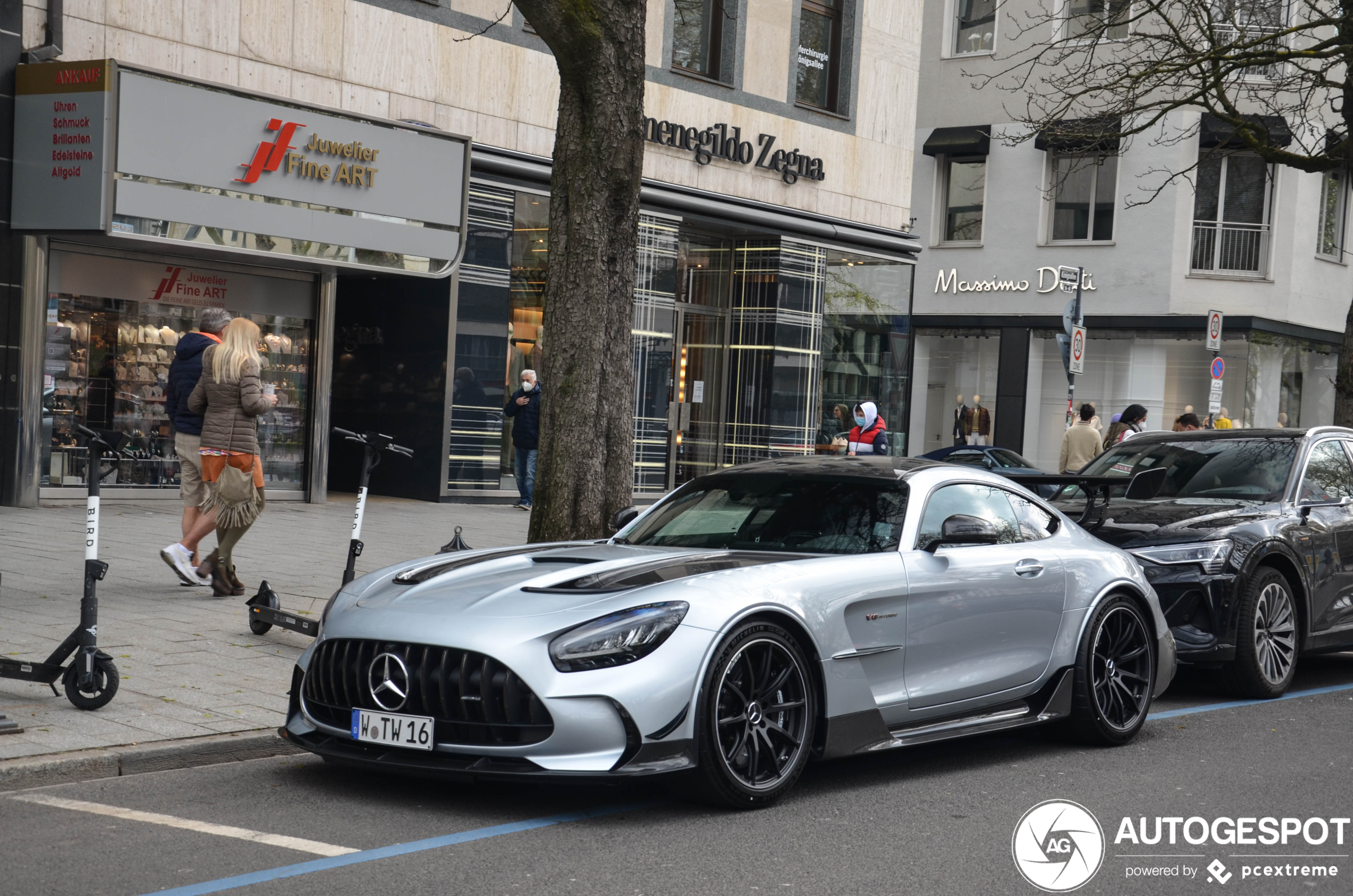 Mercedes-AMG Black Series is 122 kilometer uit de richting